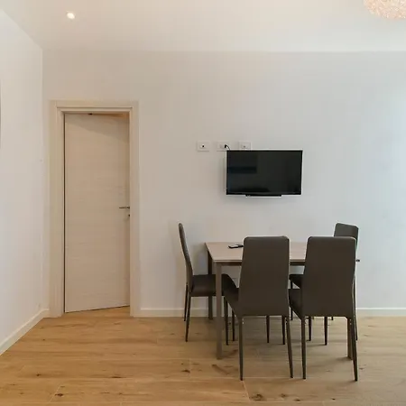 Ca' De Ma' Apartment *